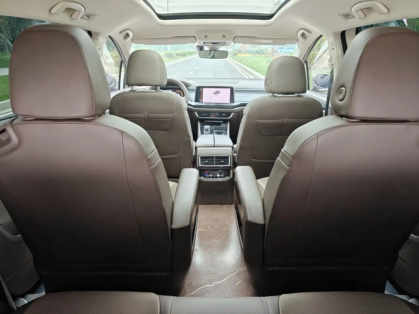 Volkswagen Viloran 2023 380TSI Prestige Edition фото 14