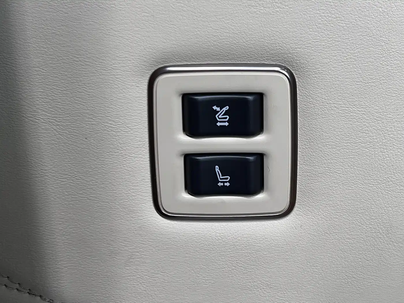 TOYOTA ELFA