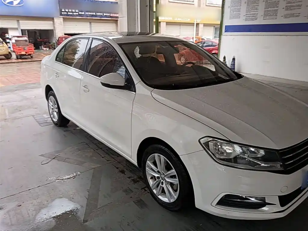 Photo 4 - Volkswagen Santana