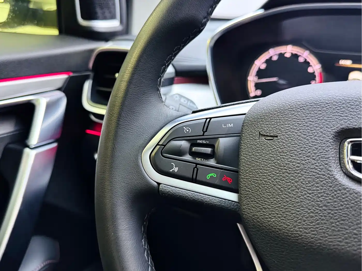 GEELY AUTOMOBILE BINYUE