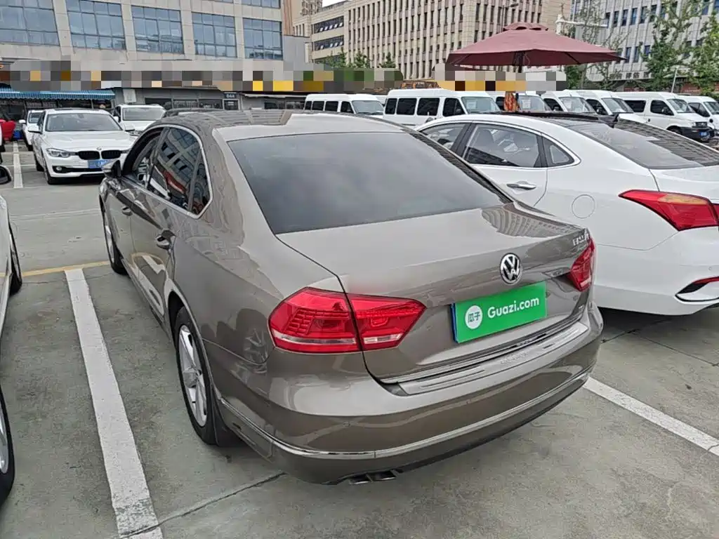 صورة 5 - Volkswagen Passat
