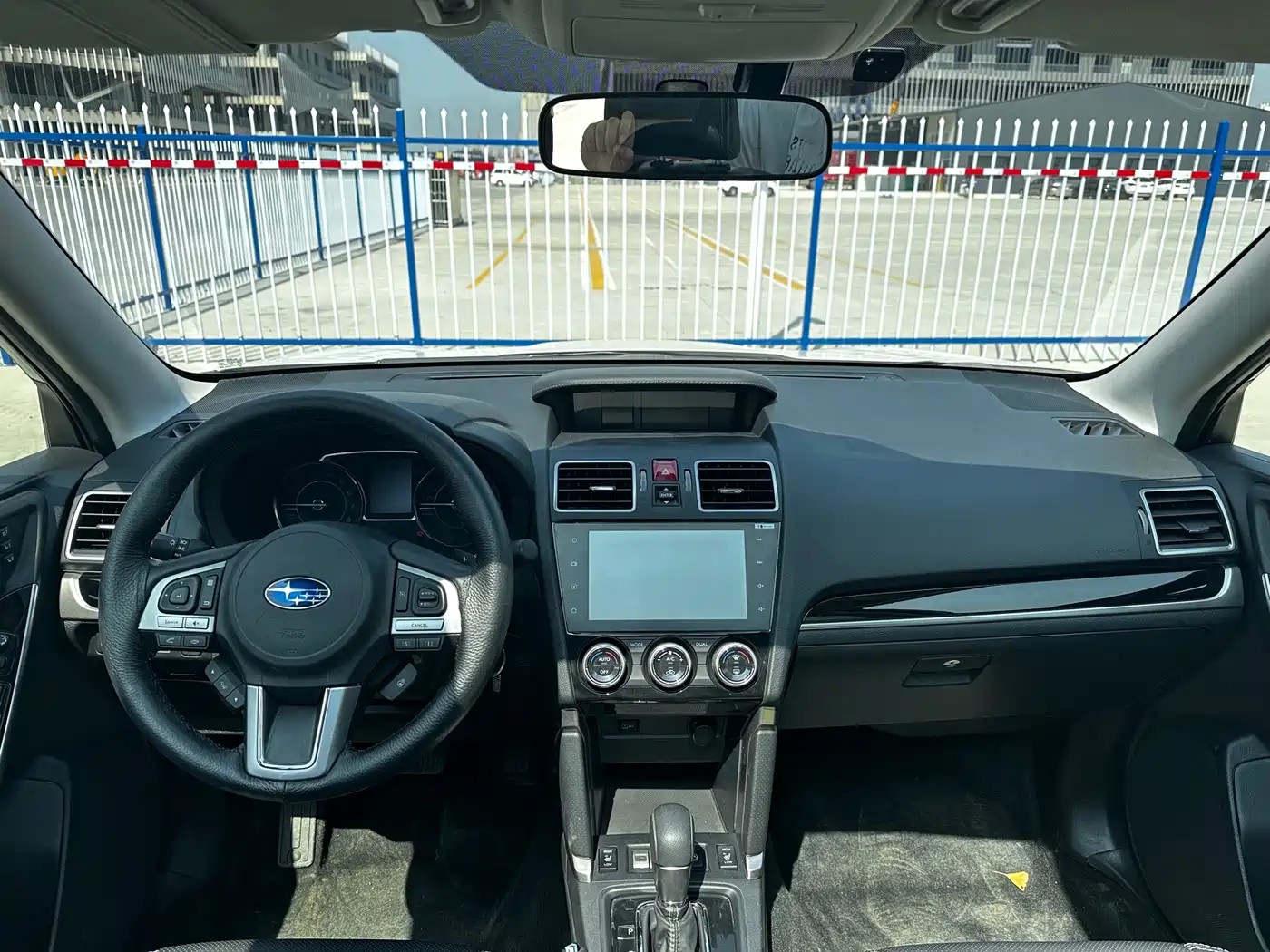 Subaru Forester 2016 2.5i Luxury Navigation Edition фото 20