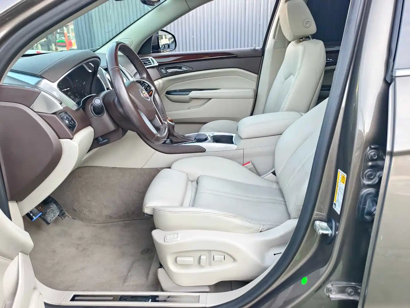 Cadillac SRX 2014 3.0L Elite Model фото 6