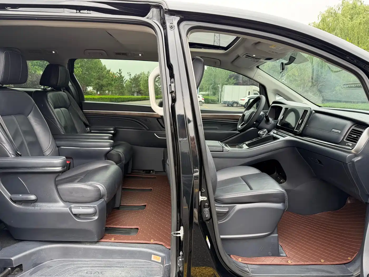 GAC Trumpchi Trumpchi M8 2021 Leading Show Series 390T Premium Edition фото 15