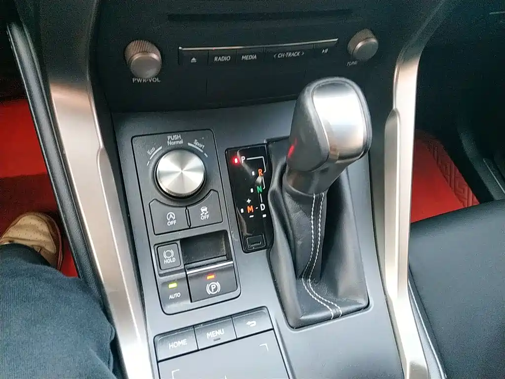 Lexus NX 2018 Model 200 FWD Fengxing Edition China V фото 6