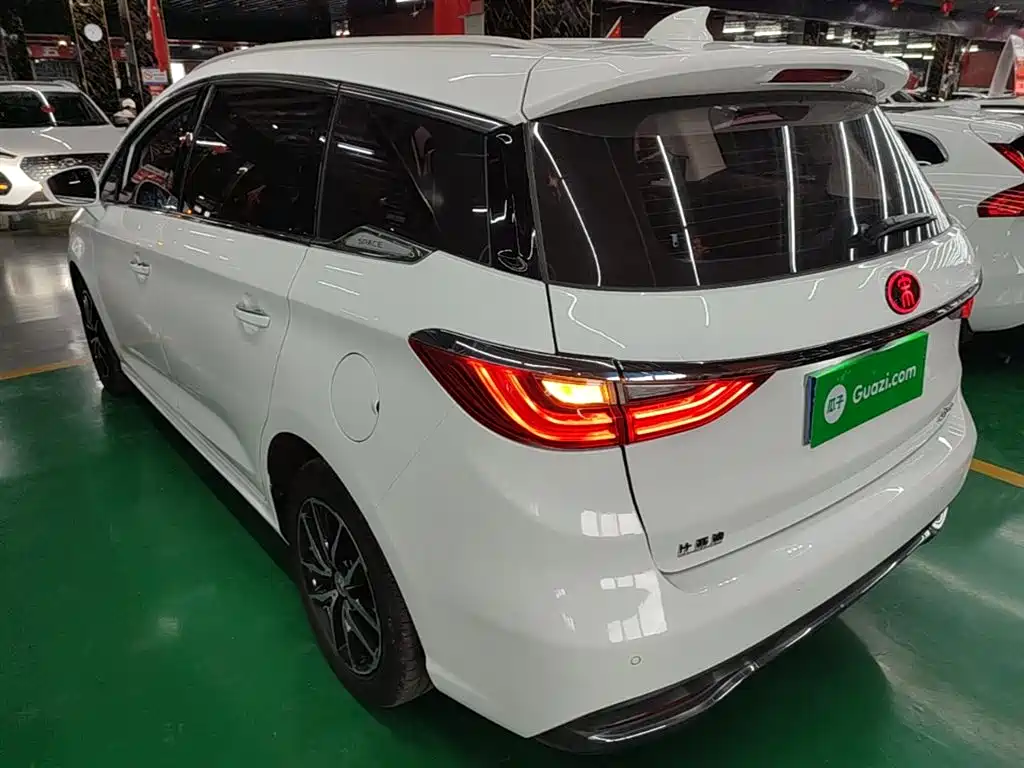BYD Song MAX 2018 1.5T Auto Smart Connected Flagship 7-Seater фото 5