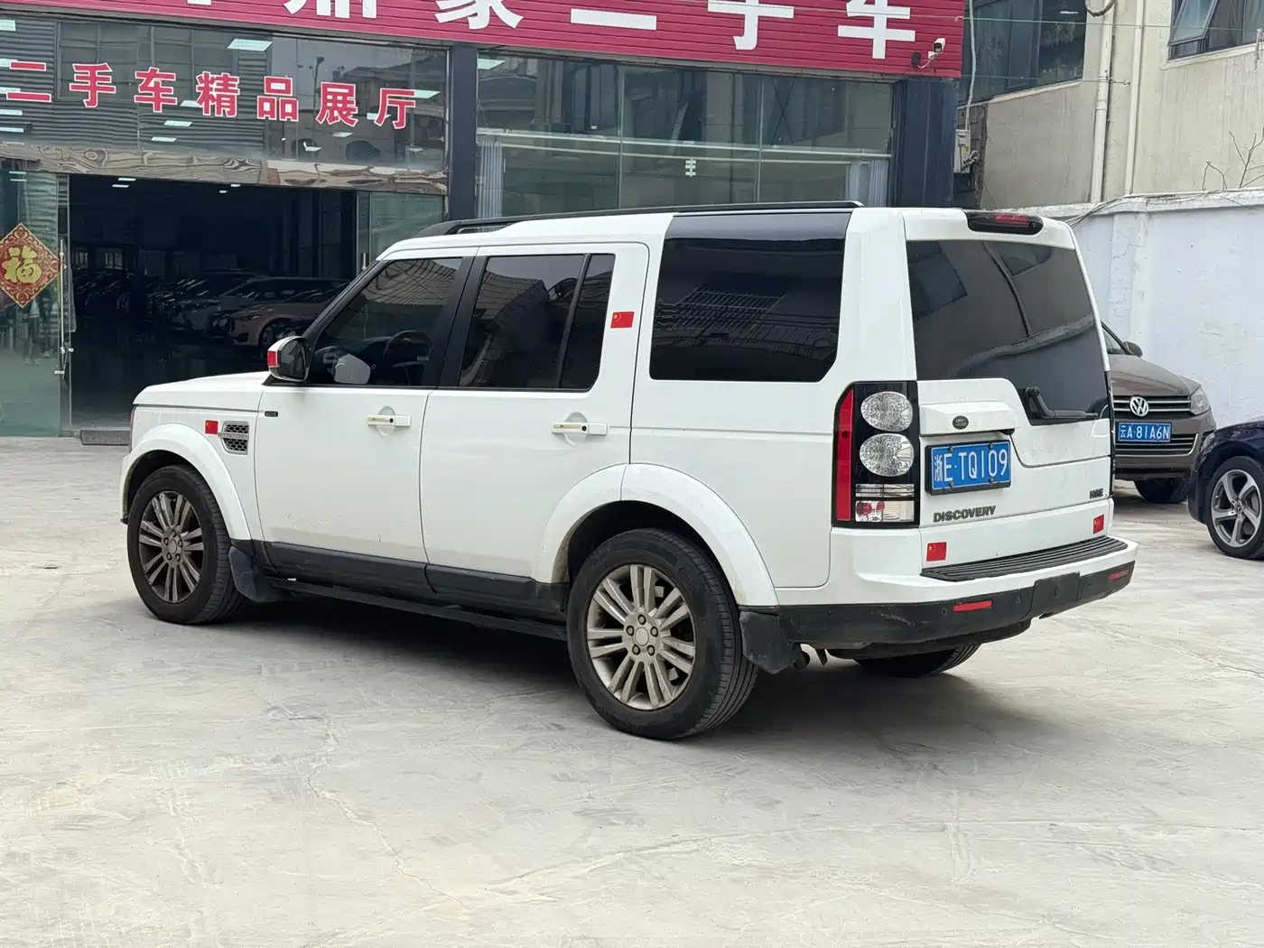 Land Rover Discovery 2016 3.0 SC V6 HSE фото 6