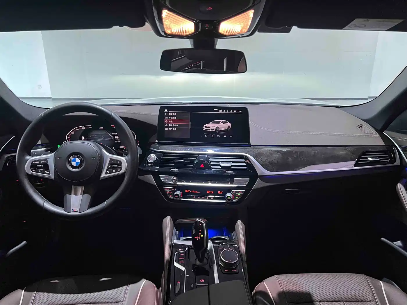 BMW 5 Series 2022 Model Second Facelift 525Li M Sport Package фото 8