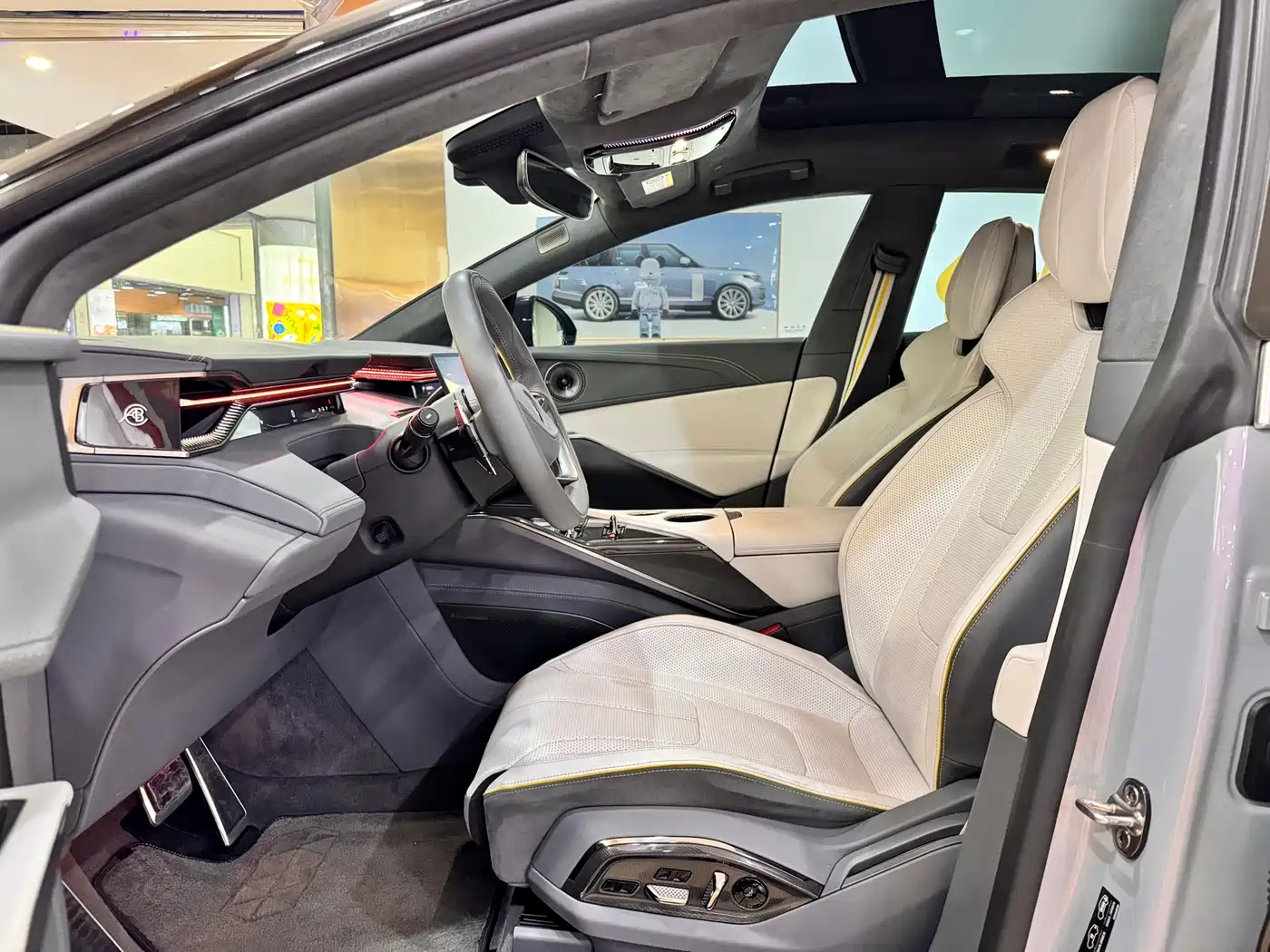 LOTUS SPORTS CAR ELETRE