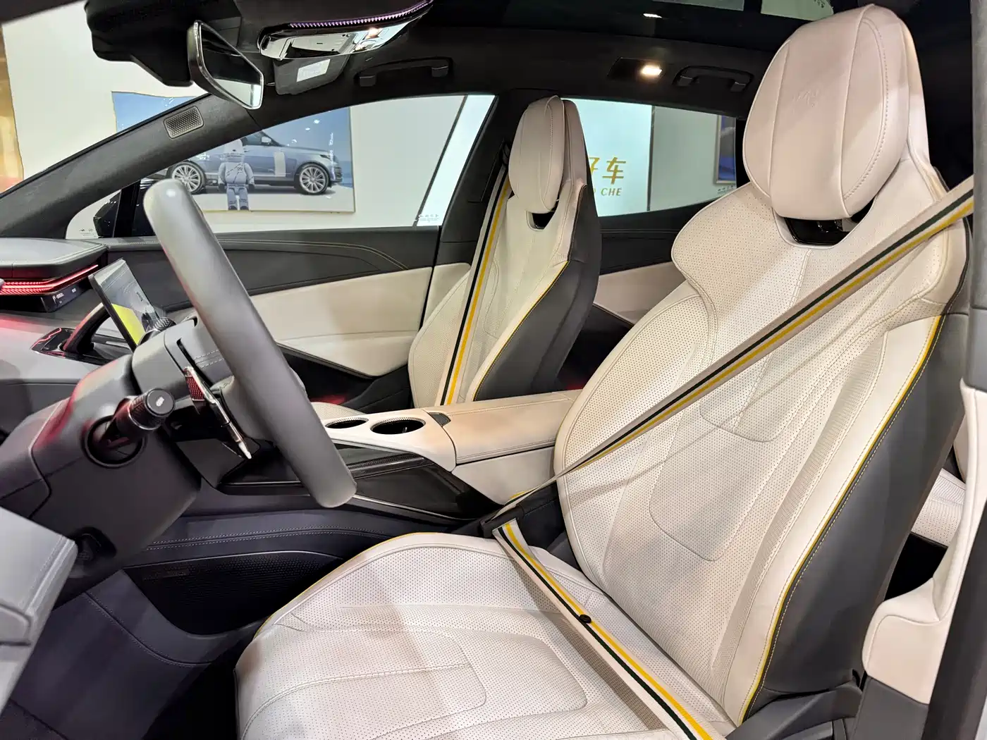 LOTUS SPORTS CAR ELETRE