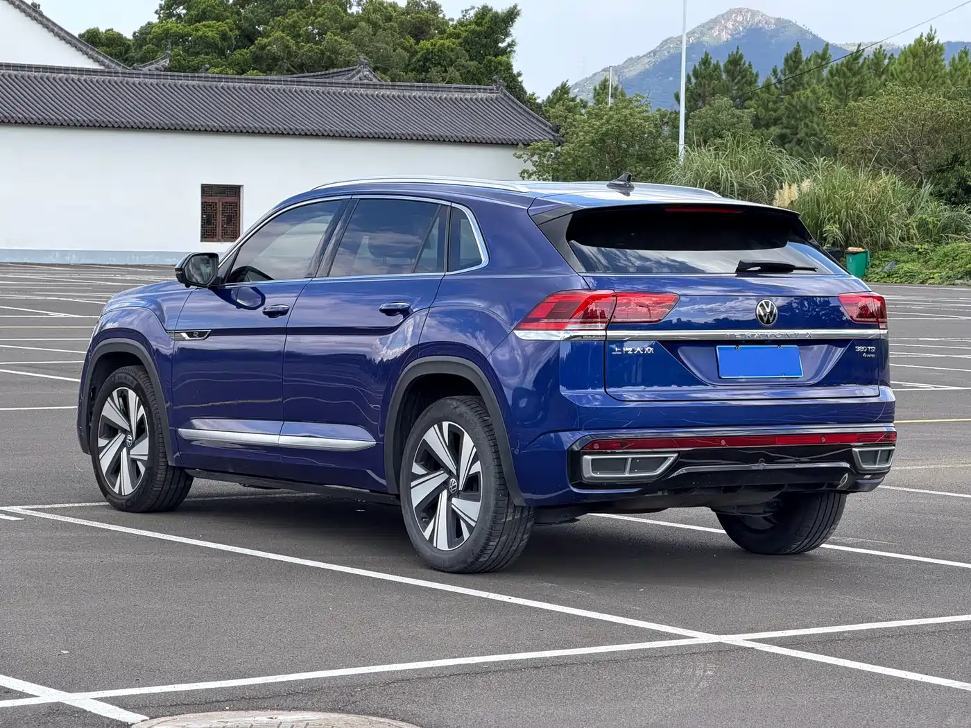Photo 4 - Volkswagen Teramont