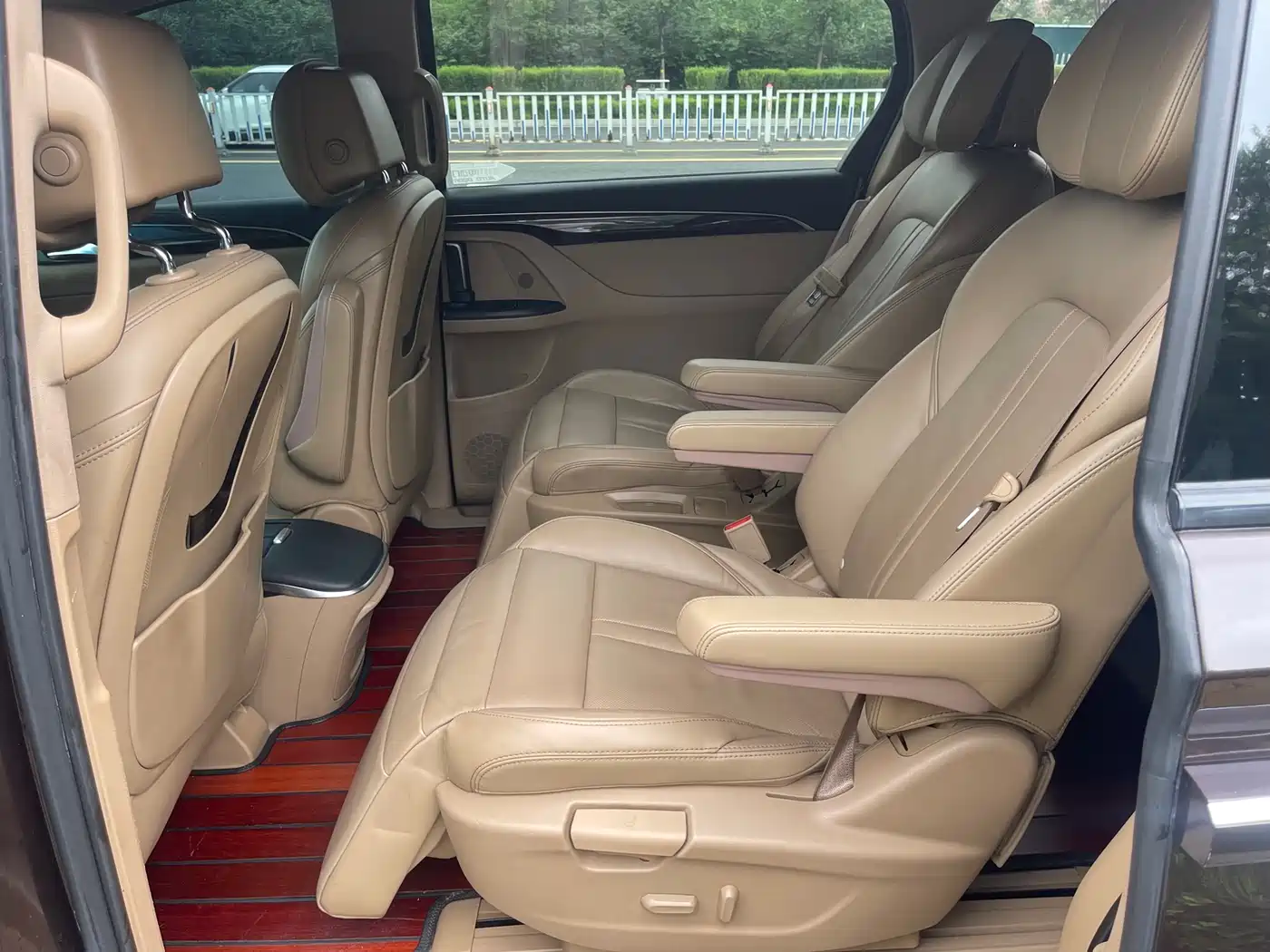 Buick GL8 2017 ES 28T Luxury China V фото 7