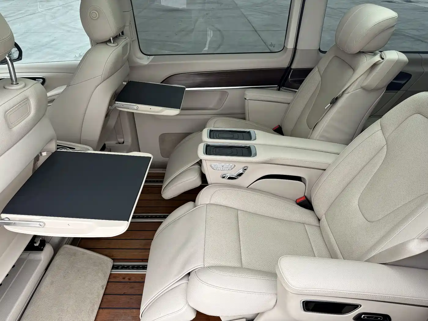 Mercedes-Benz V-Class 2020 V 260 Luxury Edition фото 8