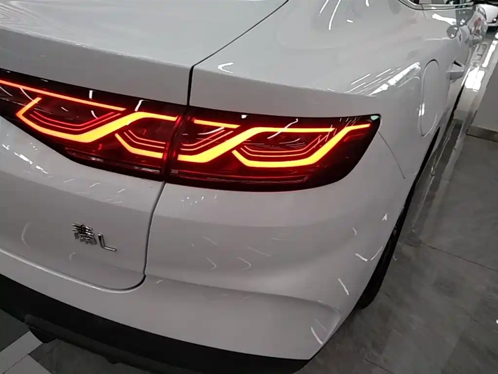 BYD Qin L 2026 DM-i 128KM Progressive фото 8