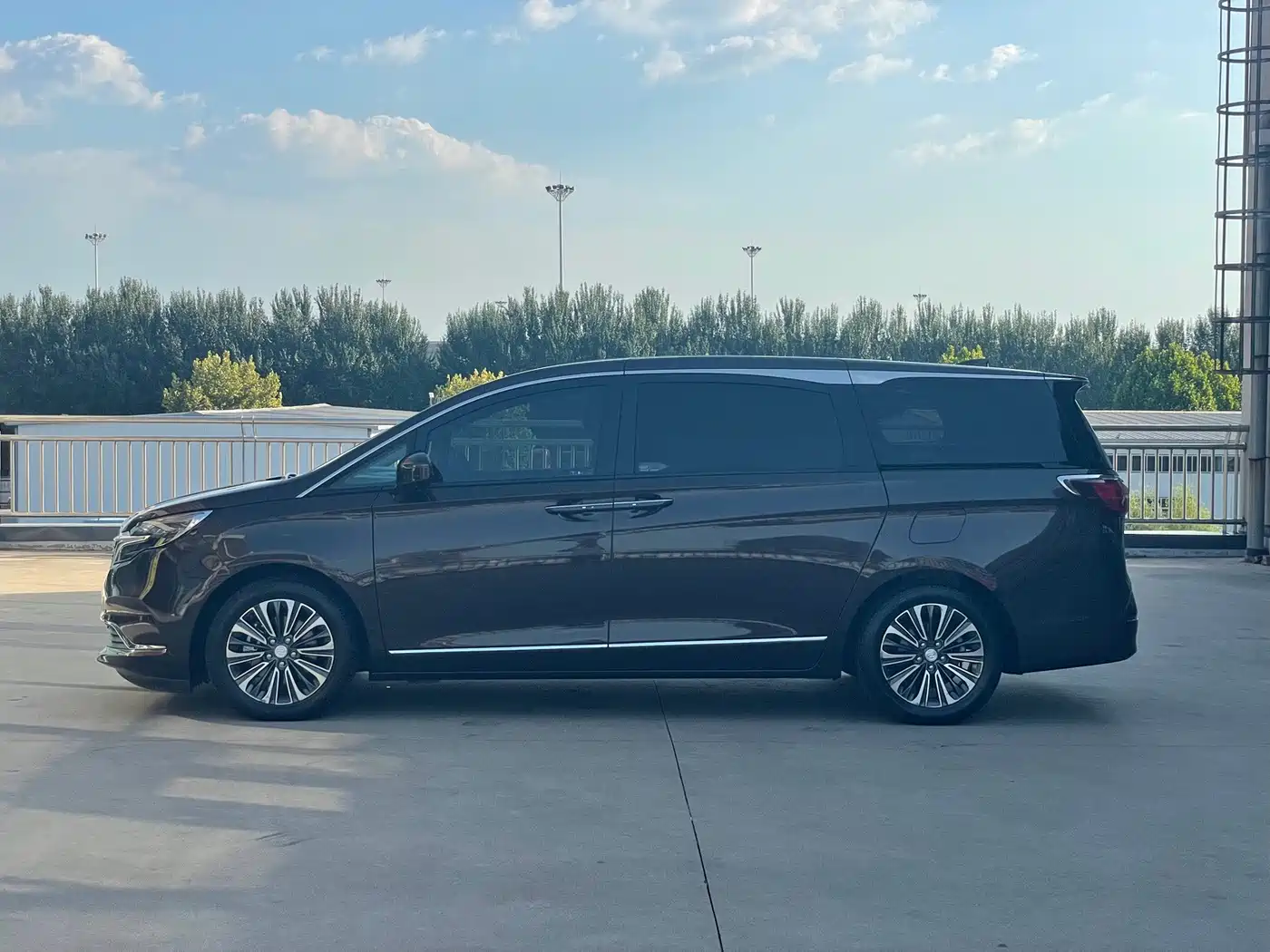 Фото 7 - Buick GL8