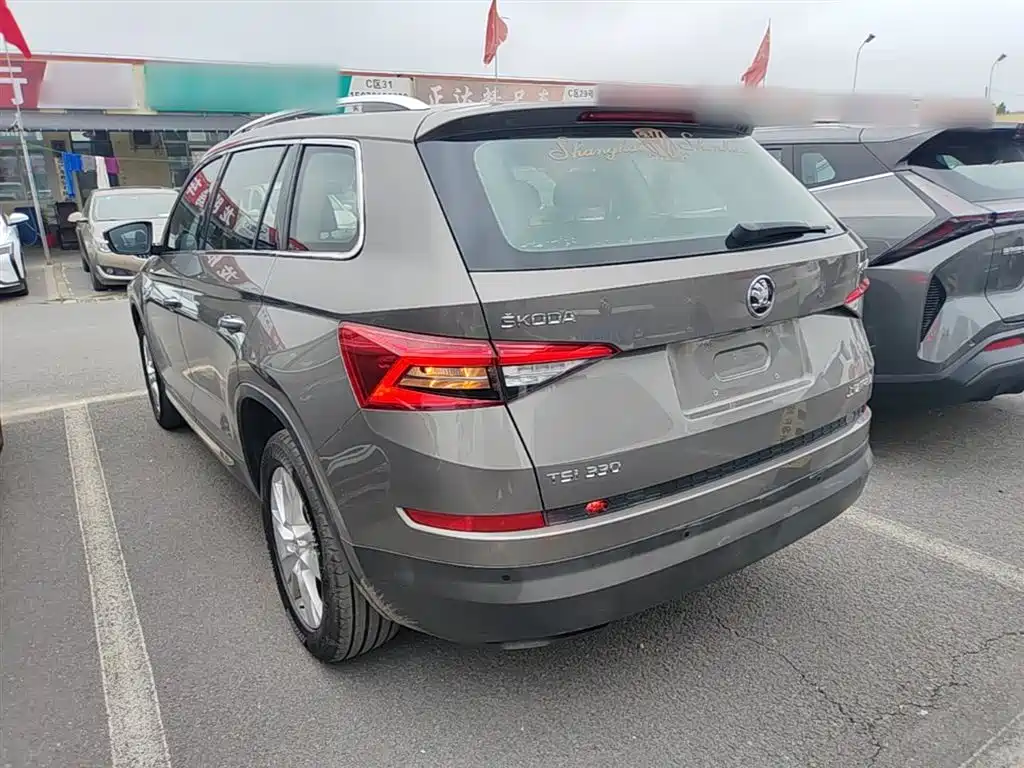 Škoda Kodiaq 2018 TSI330 5-seat FWD Luxury фото 5