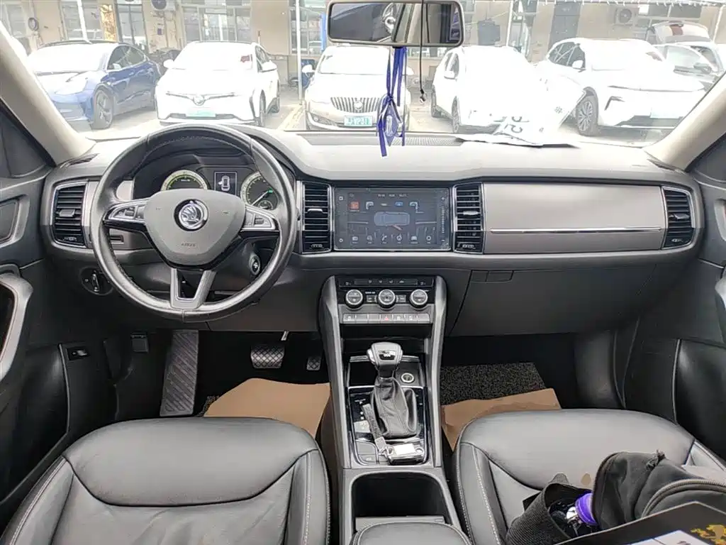 Škoda Kodiaq 2018 TSI330 5-seat FWD Luxury фото 10