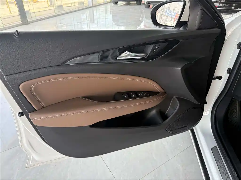 BUICK REGAL