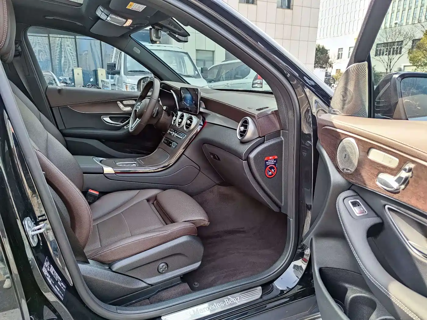 Mercedes-Benz GLC 2022 Model GLC 260 L 4MATIC Dynamic Edition фото 16