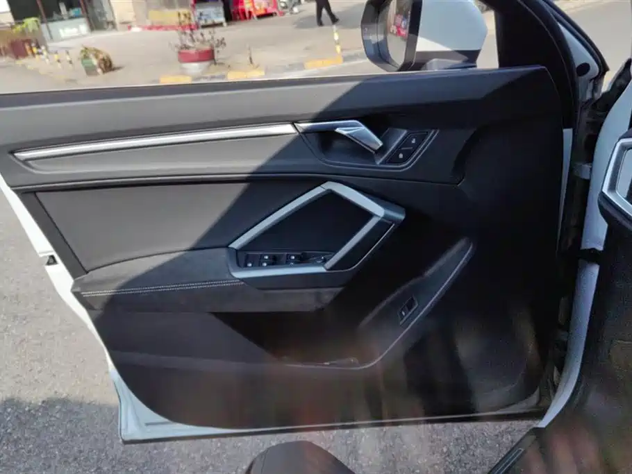 Audi Q3 Sportback 2020 40 TFSI Fashion фото 7