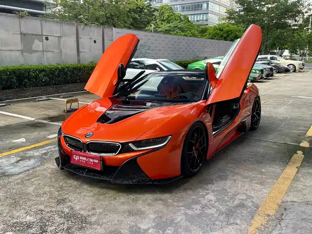 BMW I8