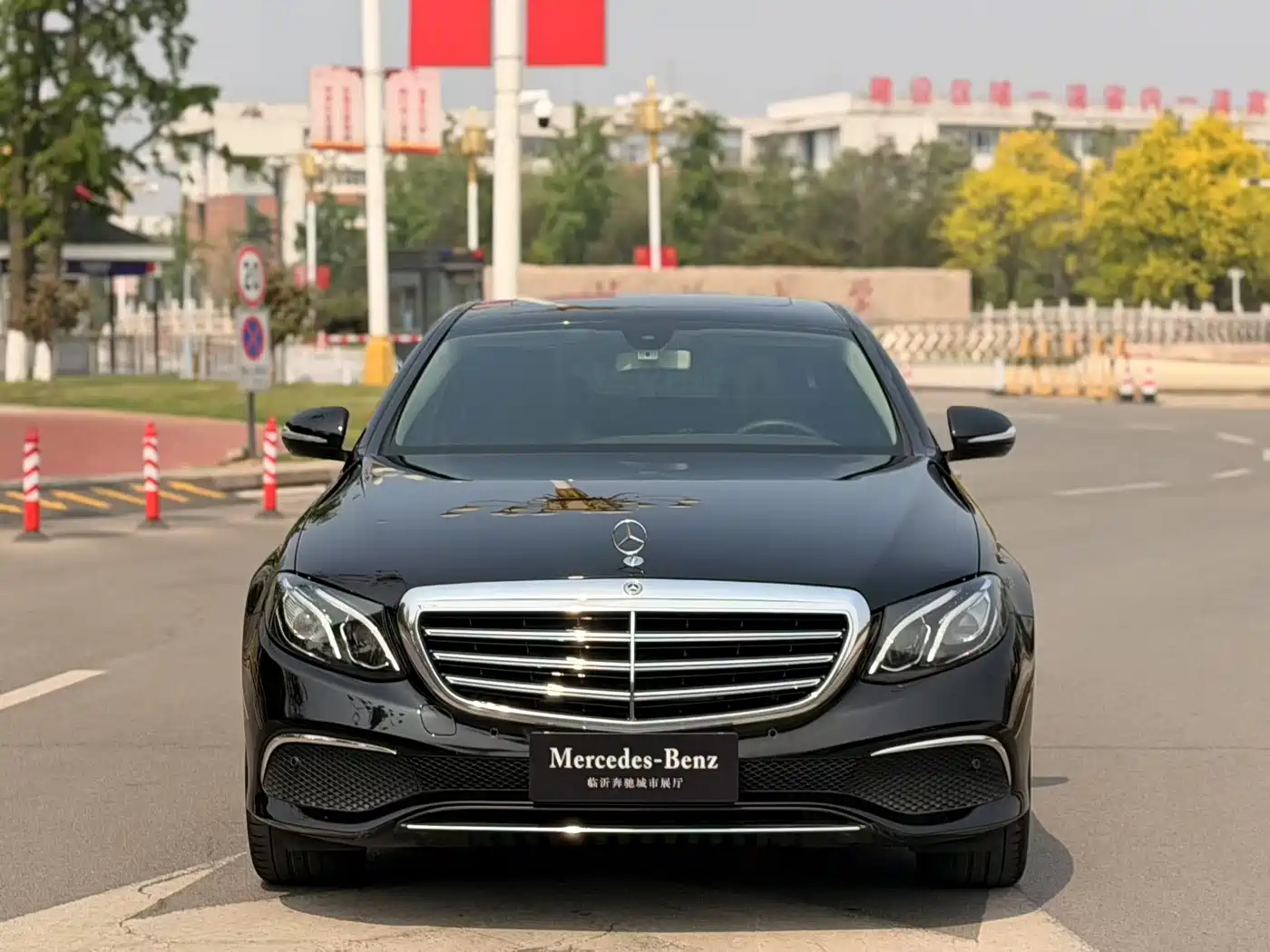 Mercedes-Benz E-Class 2019 E 200 L фото 2