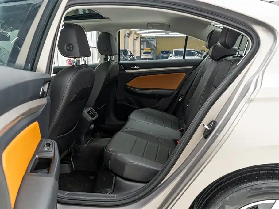 Volkswagen Bora 2023 200TSI DSG Smart Edition фото 20