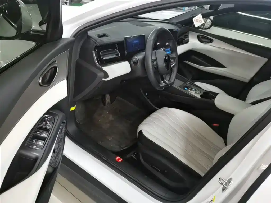 BYD Seal 06 New Energy 2024 DM-i 120KM Flagship фото 15