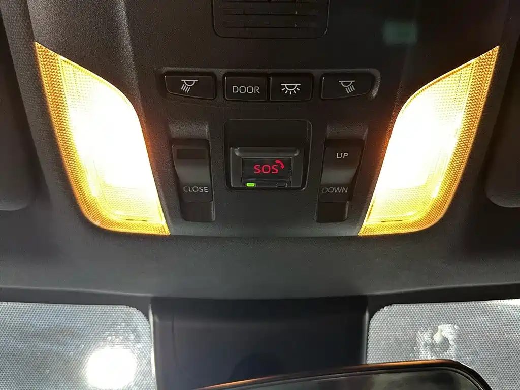 Toyota Levin 2022 Dual Engine 1.8H E-CVT Luxury Edition фото 16