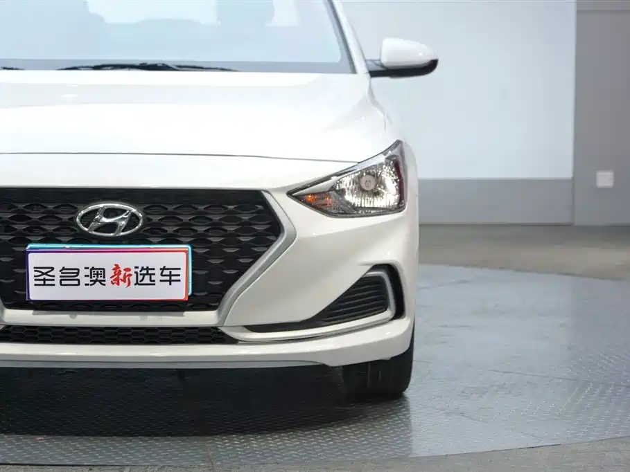 Hyundai Elantra 2020 1.6L Auto GL Pleasing Edition фото 2