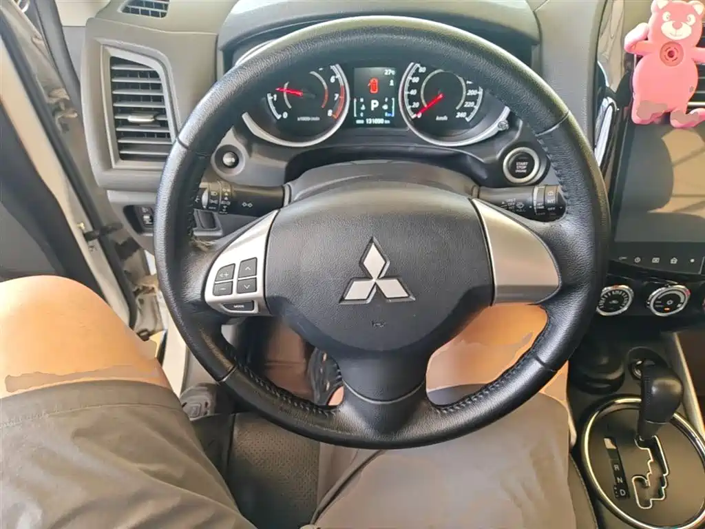 Mitsubishi ASX 2016 2.0L CVT 2WD Navigation Edition фото 11