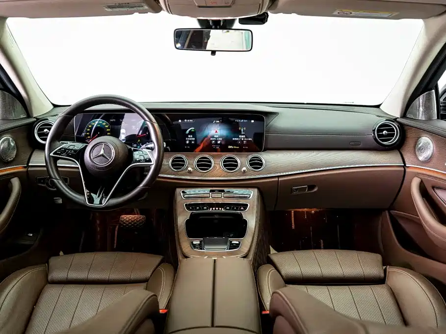 Mercedes-Benz E-Class 2022 E 260 L фото 7