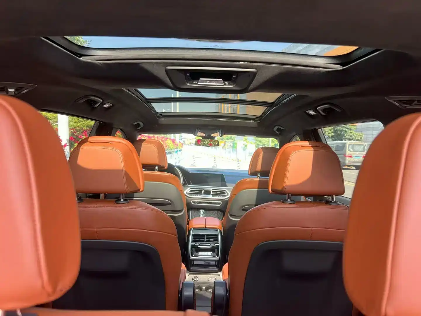 Photo 8 - BMW X7
