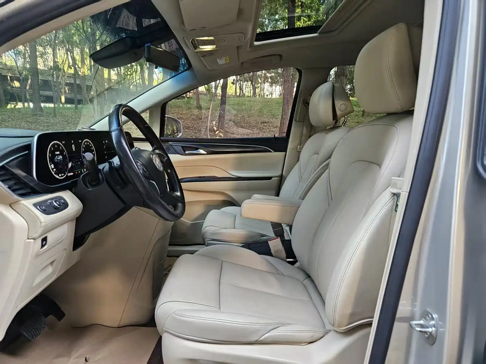 Фото 6 - Buick GL8