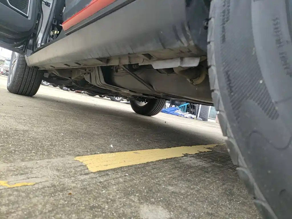 Фото 22 - Geely Atlas