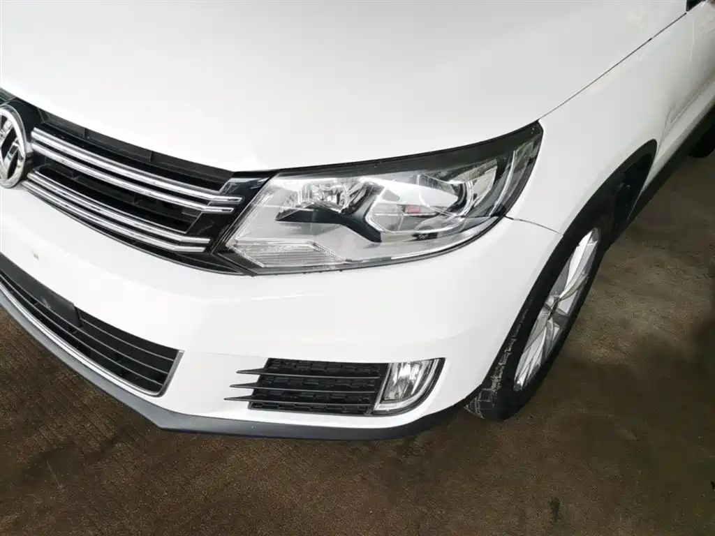 Volkswagen Tiguan 2015 1.8TSI Automatic 2WD Comfortline фото 24