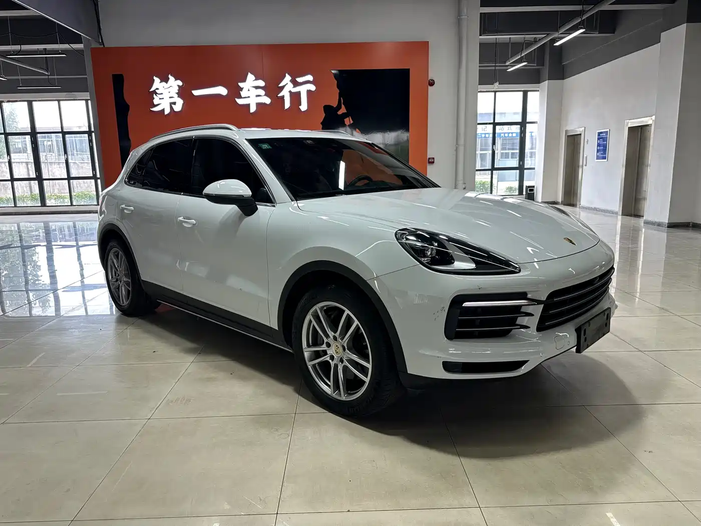 Porsche Cayenne 2018 Cayenne S 2.9T фото 2