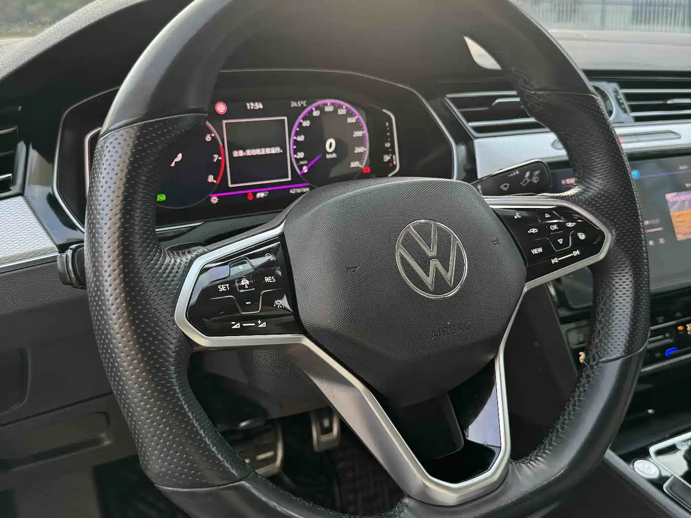 Volkswagen Magotan 2023 Model 2 Million Commemorative Edition 330TSI DSG Luxury фото 15