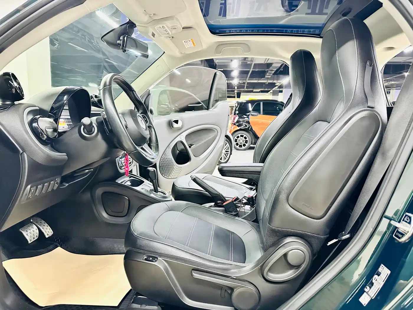 smart fortwo 2018 0.9T 66kW 20th Anniversary Special Edition China V фото 27