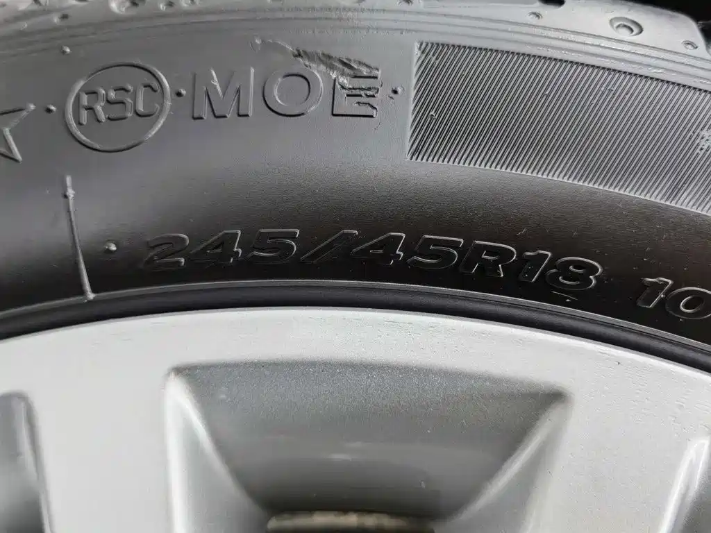 Фото 24 - BMW 5 Series