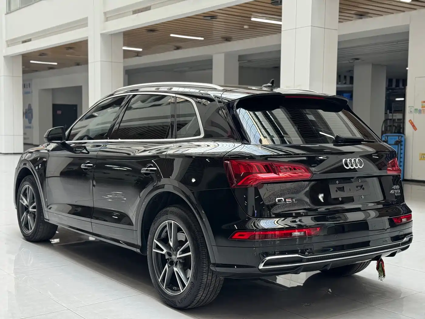 Audi Q5L 2020 Facelift 40 TFSI Honor Fashion фото 6