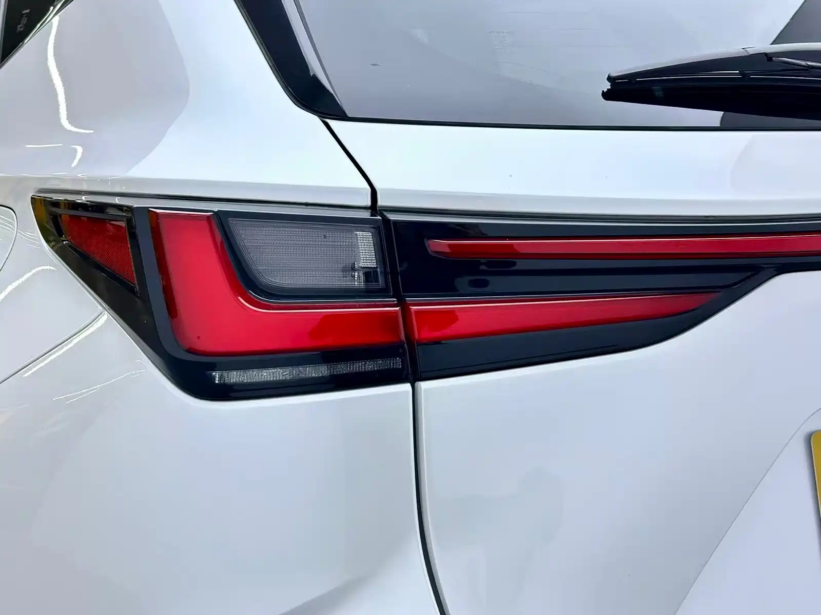 Фото 12 - Lexus NX