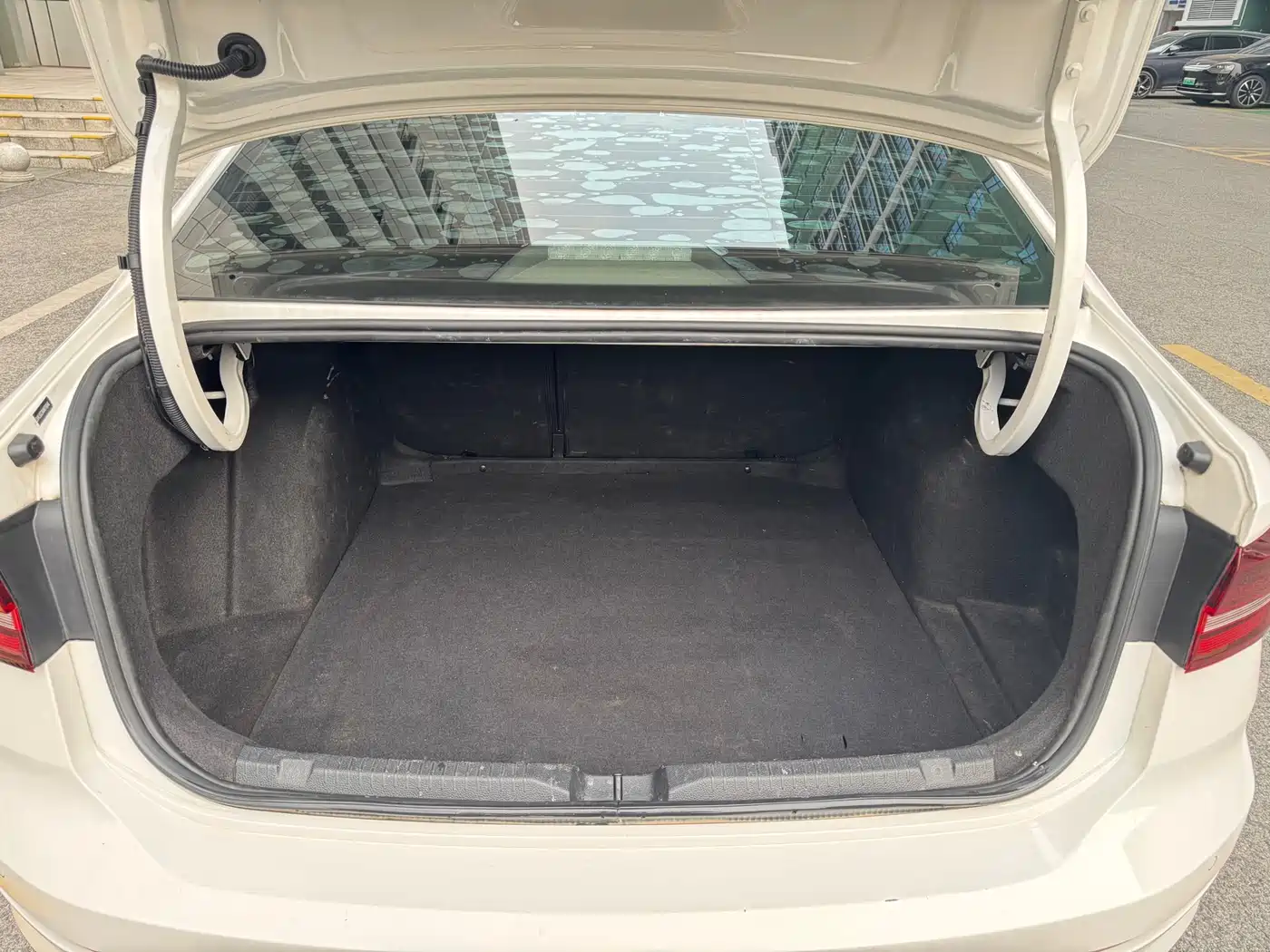 Volkswagen Lavida 2021 280TSI DSG Comfort Edition фото 22