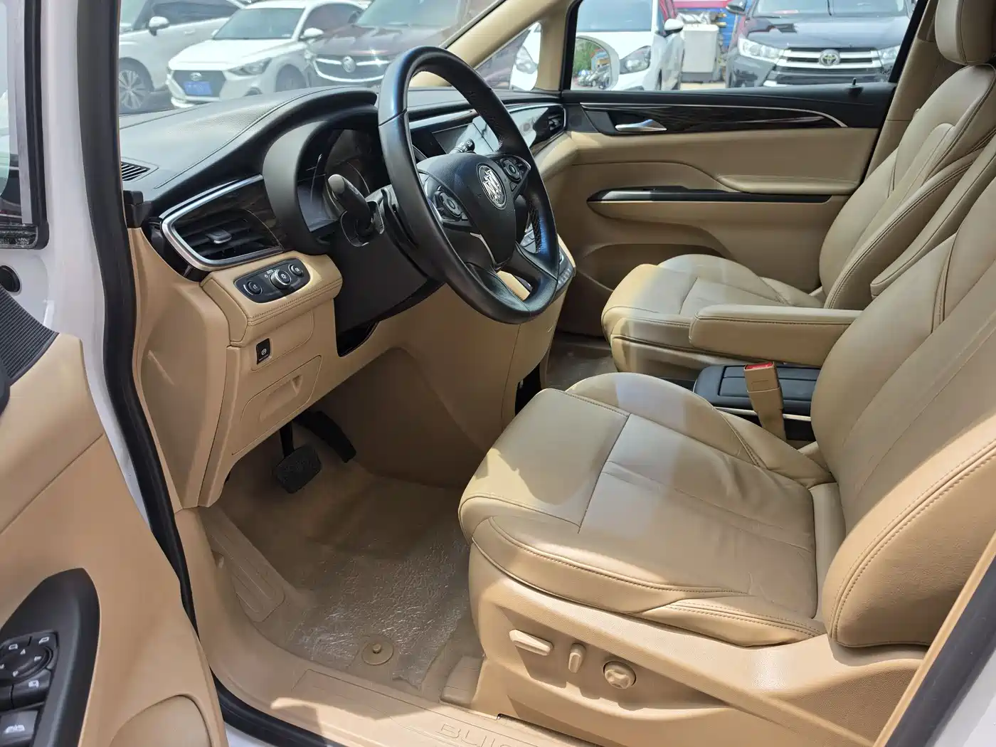 Buick GL8 2017 ES 28T Premium China V фото 3