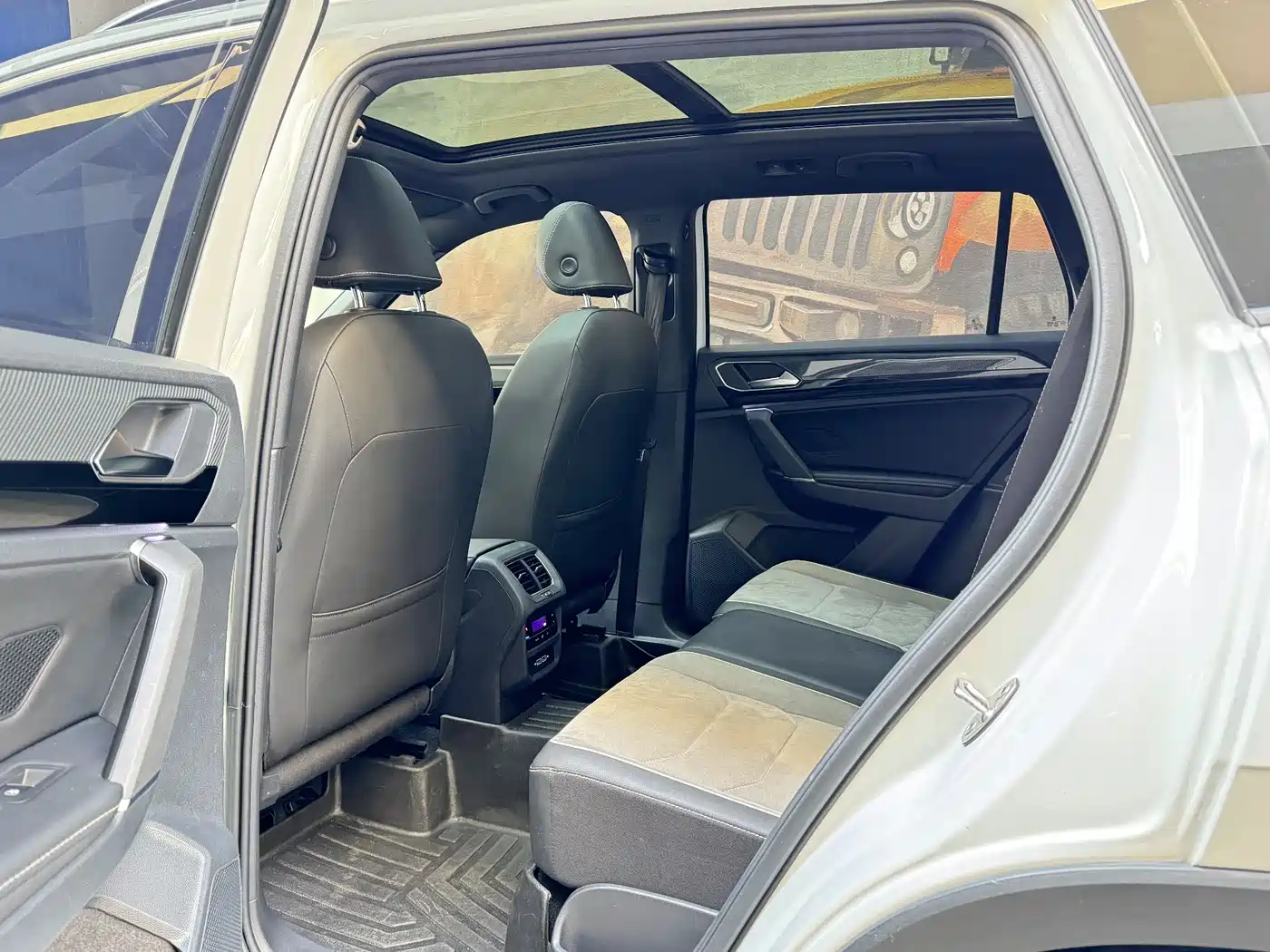 Volkswagen Tayron 2021 380TSI 4WD R-Line Smart Connect фото 10