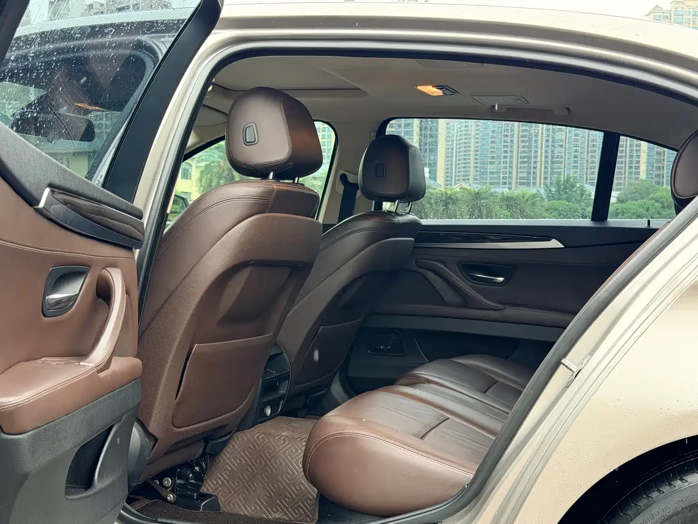 BMW 5 Series 2014 525Li Luxury Design Package фото 9