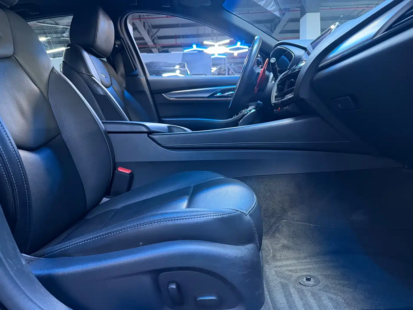 Cadillac CT5 2022 28T Luxury Edition фото 22
