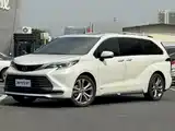 صورة 1 - Toyota Sienna