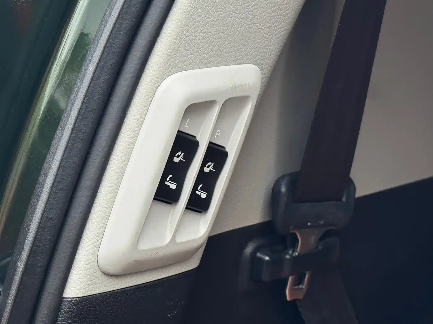 Toyota Prado 2019 3.5L Automatic TX-L Zunxiang Edition with Rear-mounted Spare Tire фото 18