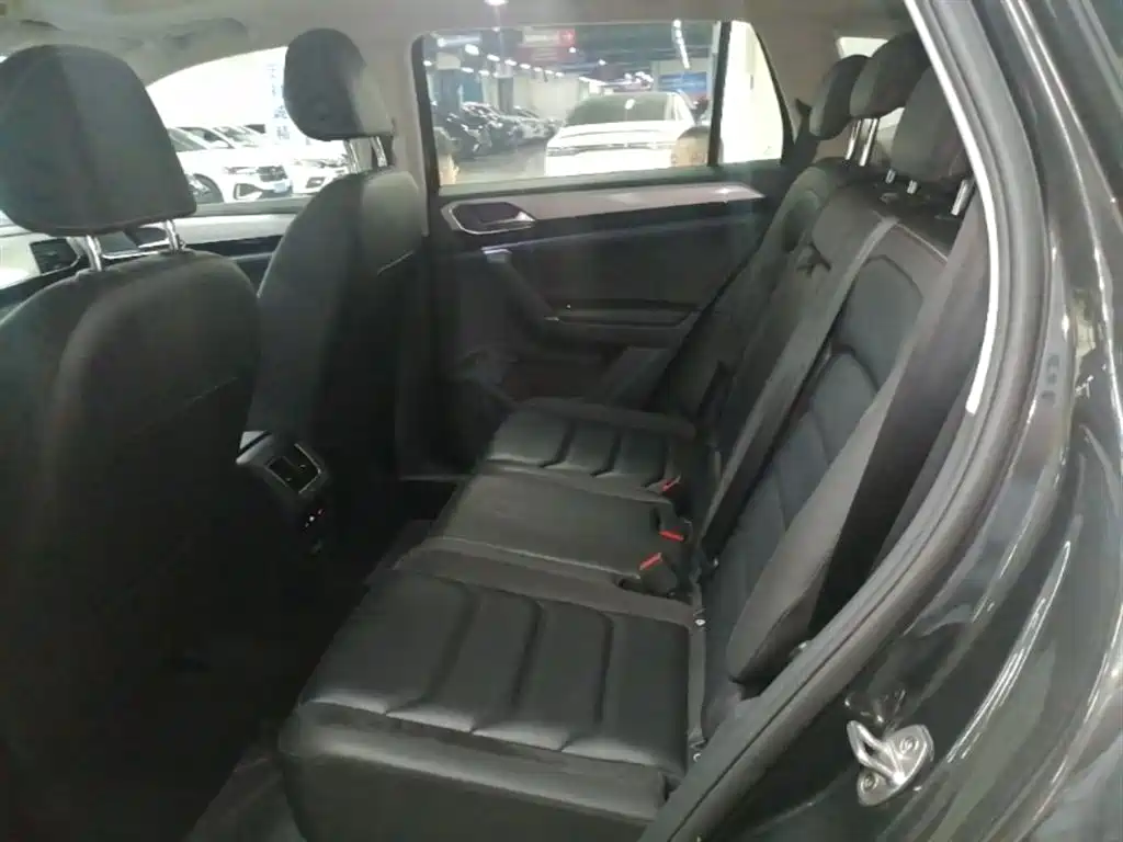 Volkswagen Tayron 2019 330TSI 2WD Luxury China VI фото 17